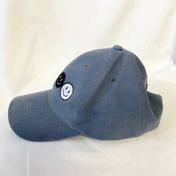Vintage hat with handmade sown on patches and adjustable snap back - Picture 2 of 7